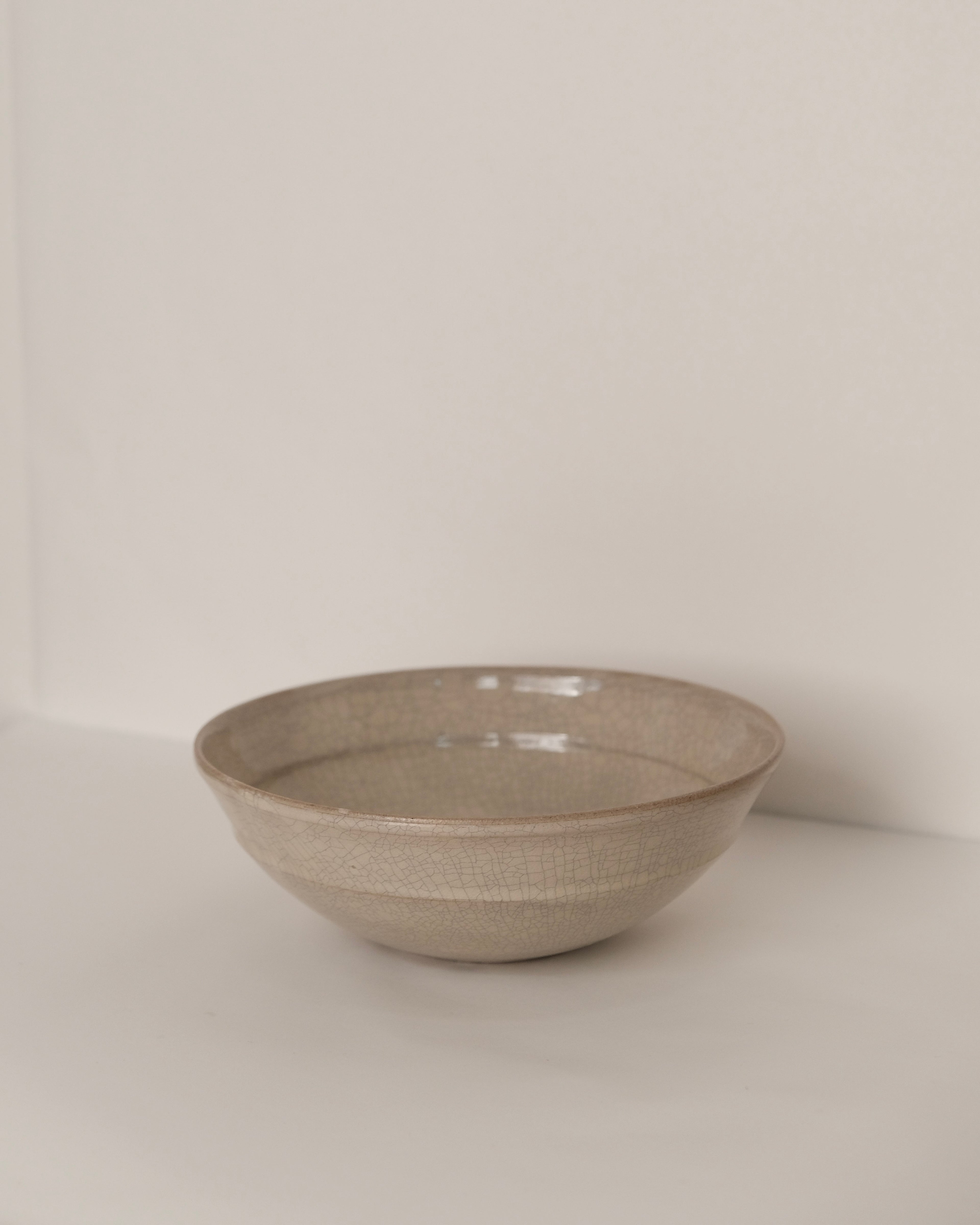 Fuminari Araga | Crackled Kohiki Round Bowl