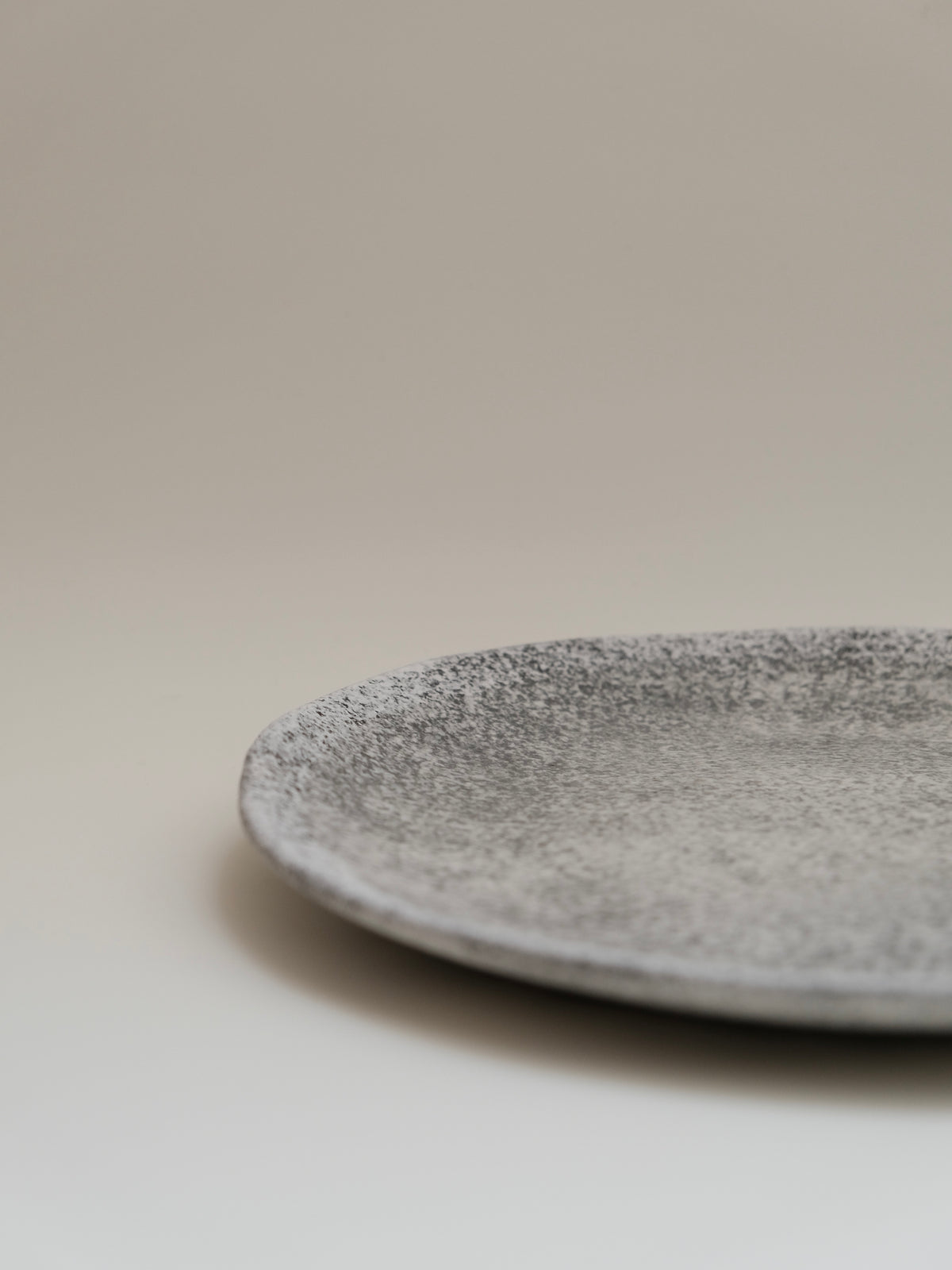 Zhou Yuxuan | Flat Plate