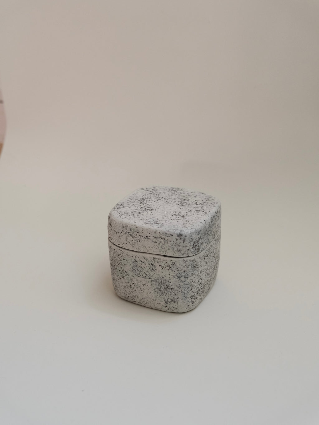 Zhou Yuxuan | Box