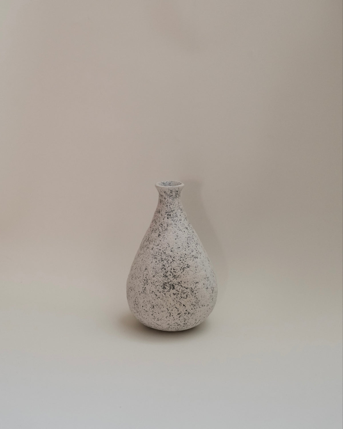 Zhou Yuxuan | Vase #2