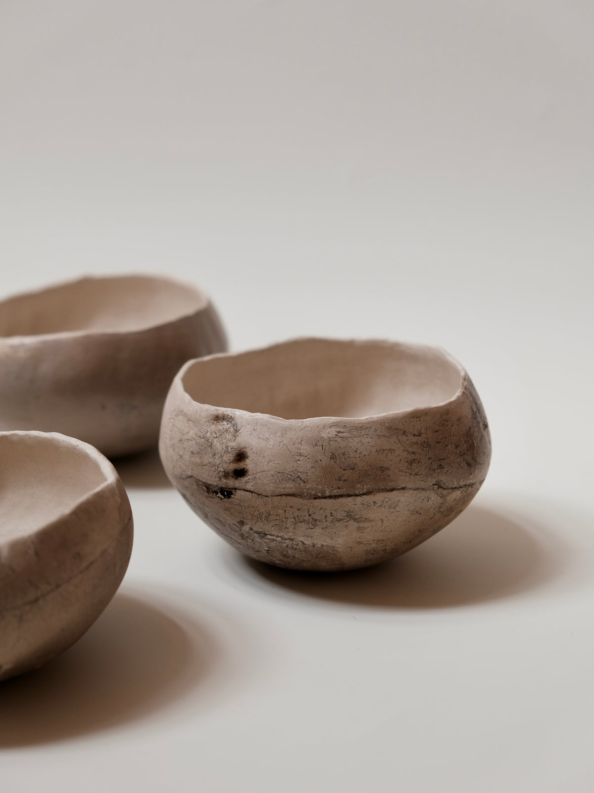 Hua Bai | Round Cup