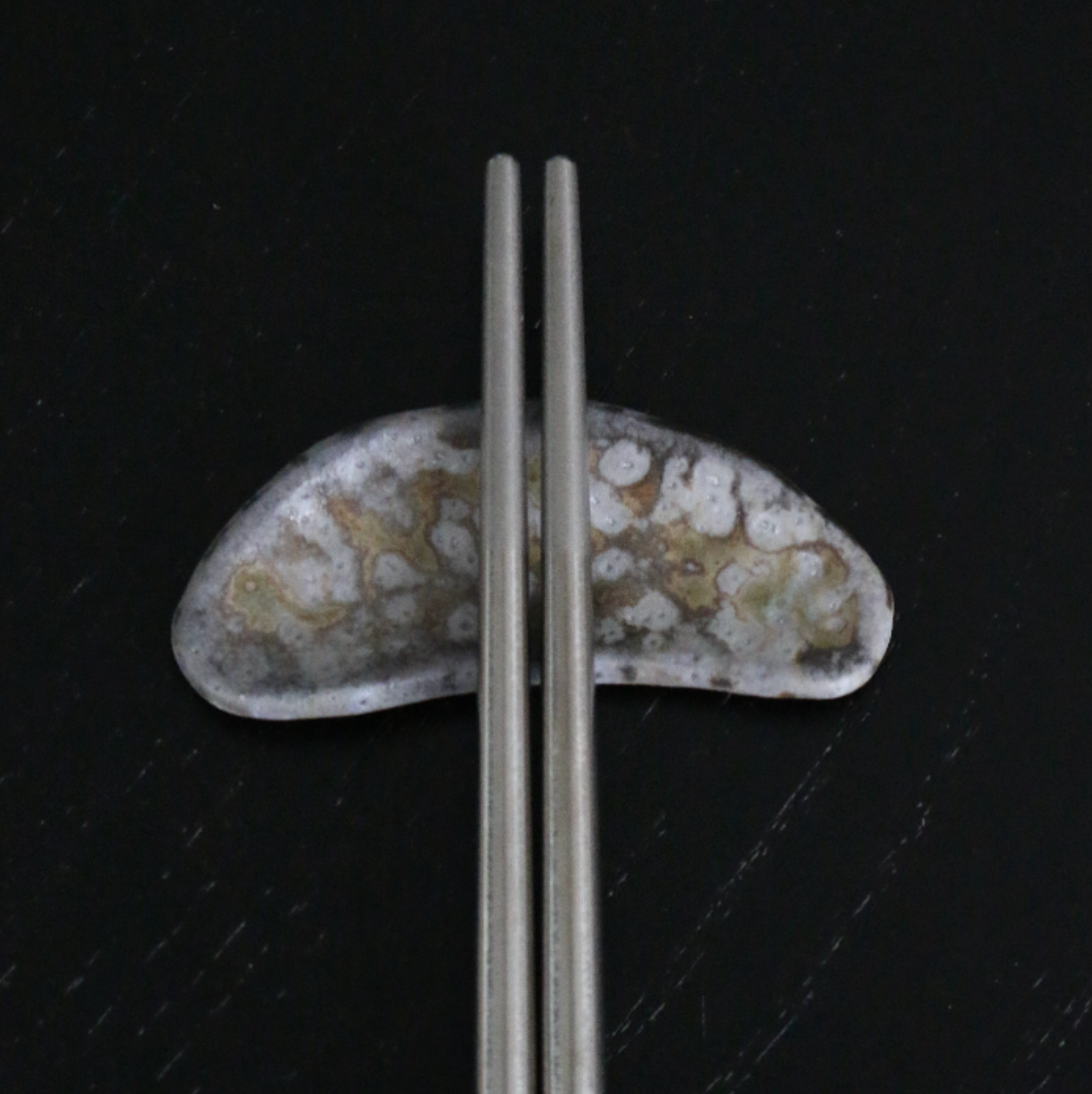 Solinii | Wood Fired Chopsticks Rest